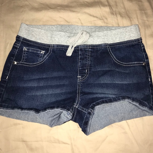 Justice Jean shorts - Picture 1 of 3